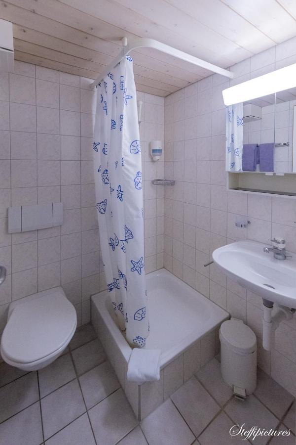 Hotel Krone Uetendorf Zewnętrze zdjęcie